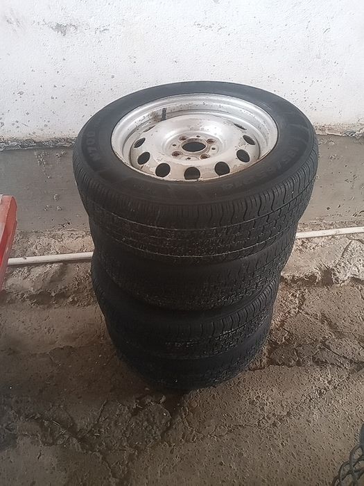 Лада диска R14 шинаси билан