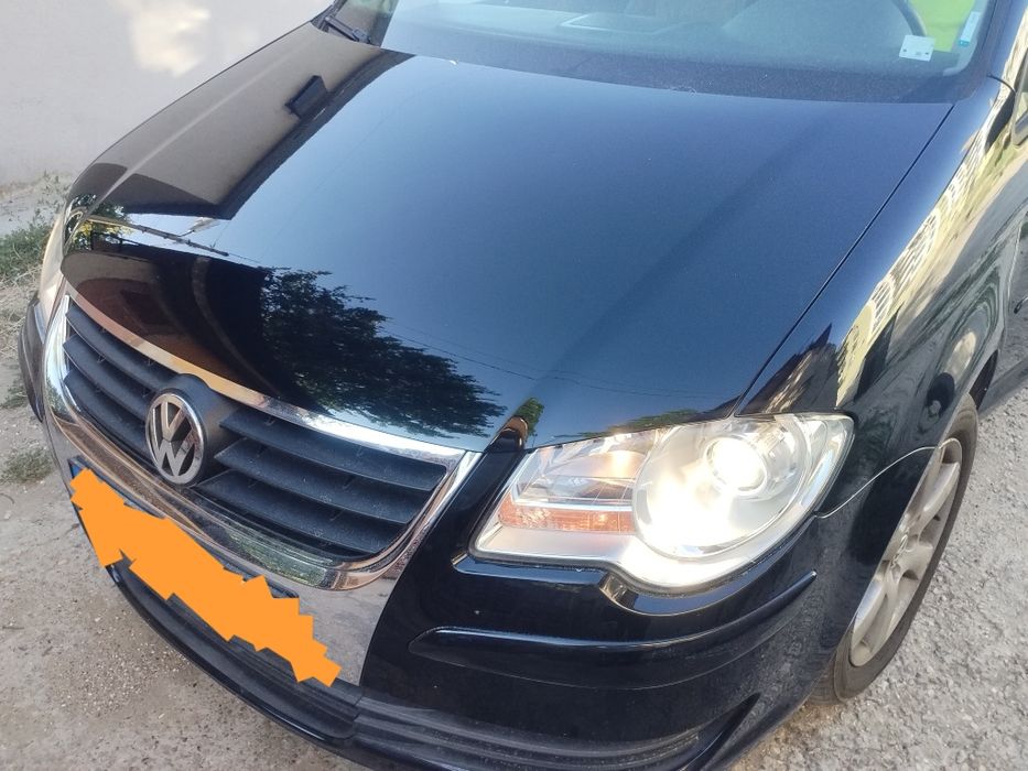 Полиране и премахване на драскотини на коли бусове и фарове