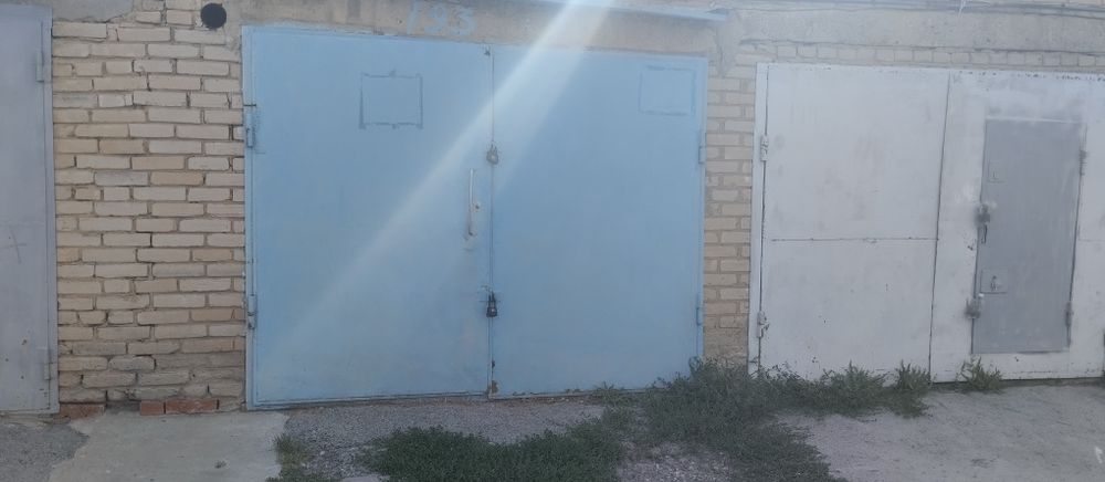Продам гараж в ГЭК ,,Луч,,