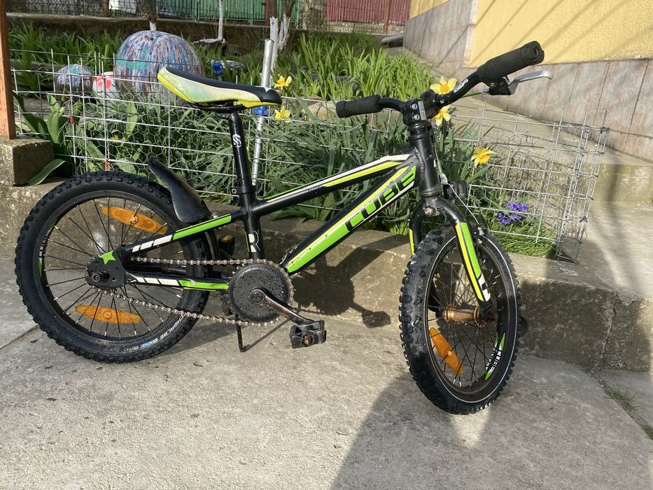 Vand bicieta cube pentru copii