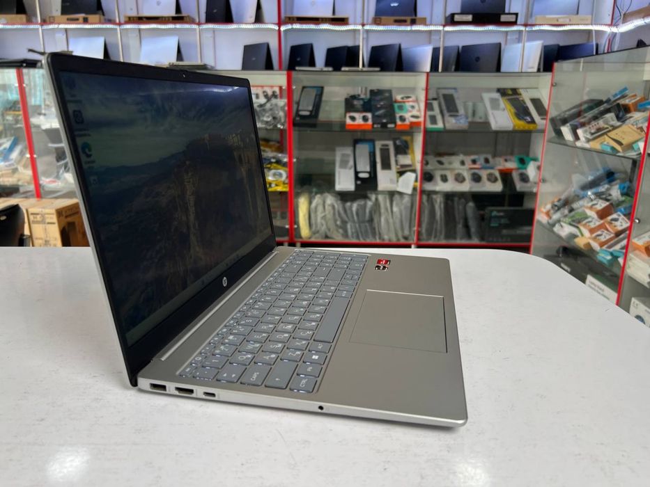 HP ryzen 7-7730U 8/512 SSD atiga 9kun ishlagani pashti yengide