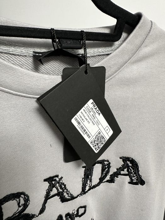 Bluza PRADA super calitate