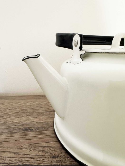 Чайник эмалированный новый