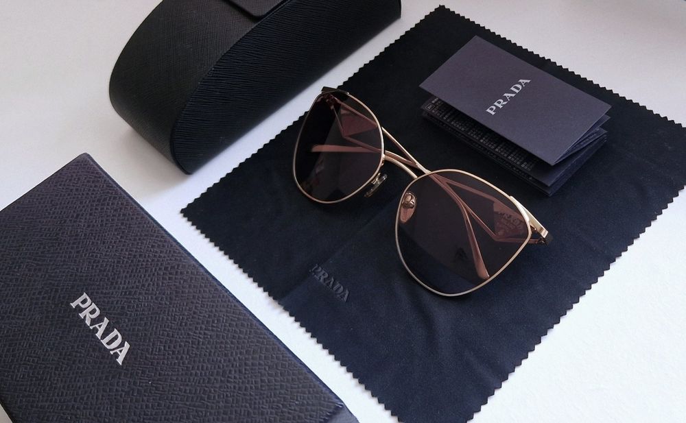 Оригинални слънчеви очила Prada