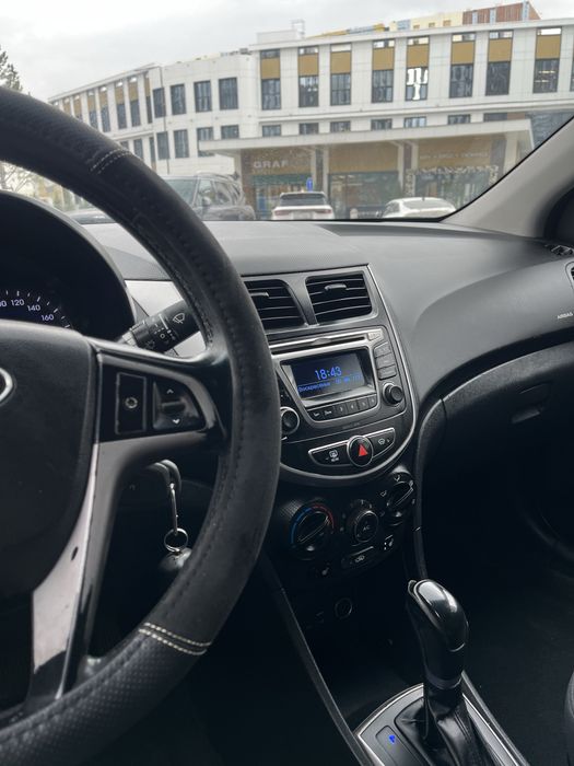 Продаю hyundai accent