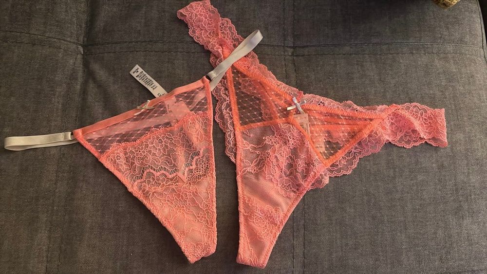 Victoria 's Secret прашки и бикини