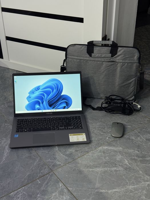 Ноутбук Asus vivobook
