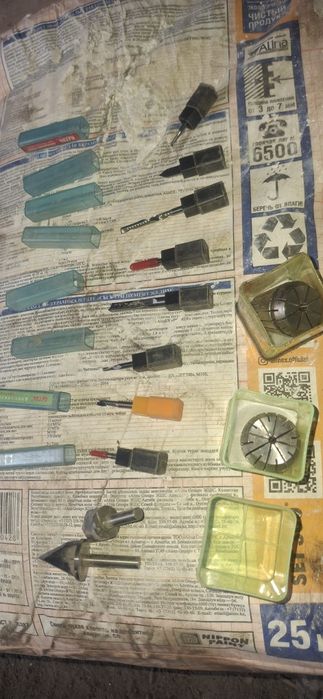 Продам Фрезы на станок мультикам ЧПУ  все новые.Отдам все за 10000