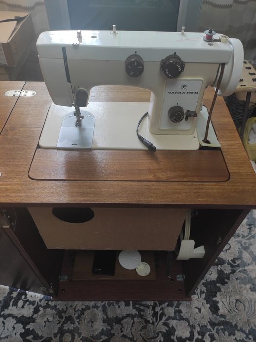 Швейная электрическая машина