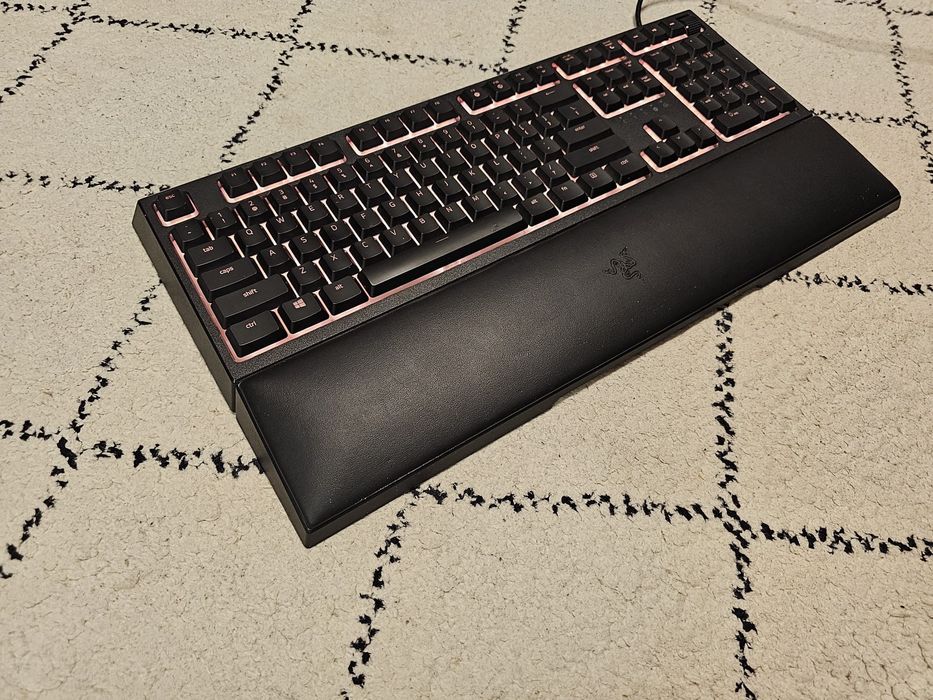 Boxe și tastatura Gaming