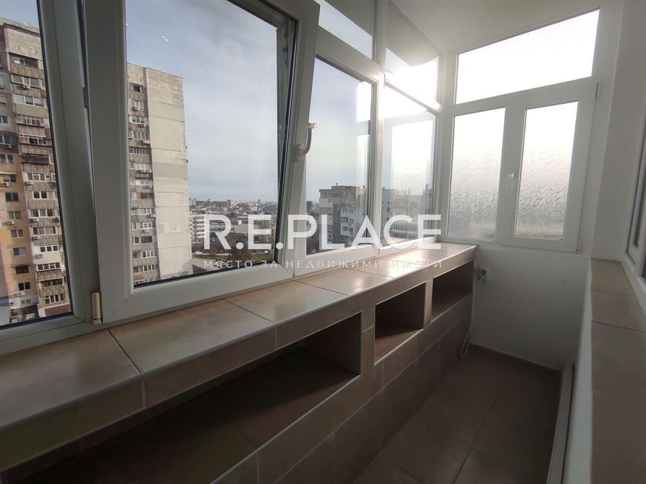 Продава се Тристаен апартамент в Варна, Младост 2 - 70 кв.м за 2358 €/кв.м - Снимка #11