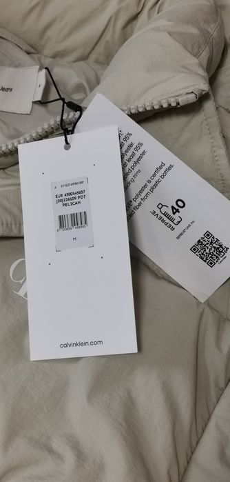 Geaca nouă Calvin klein
