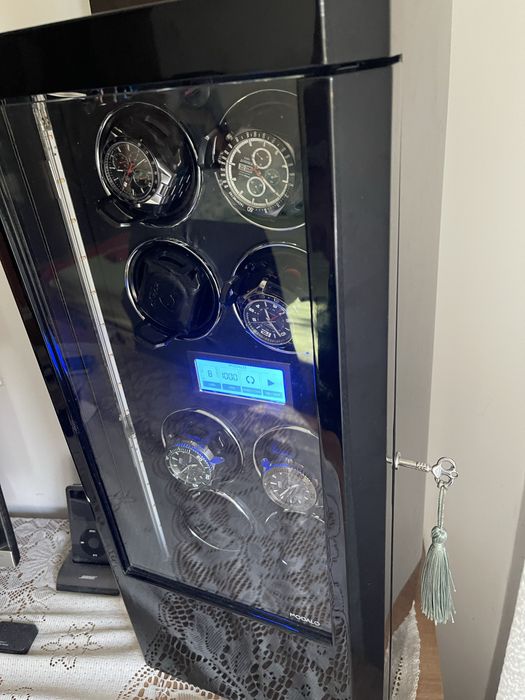 Vand dulap. Watch winder