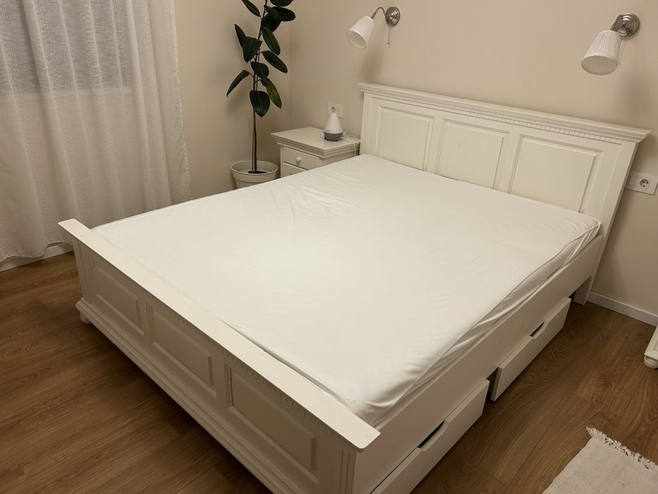 Pat dublu de lemn 160x200