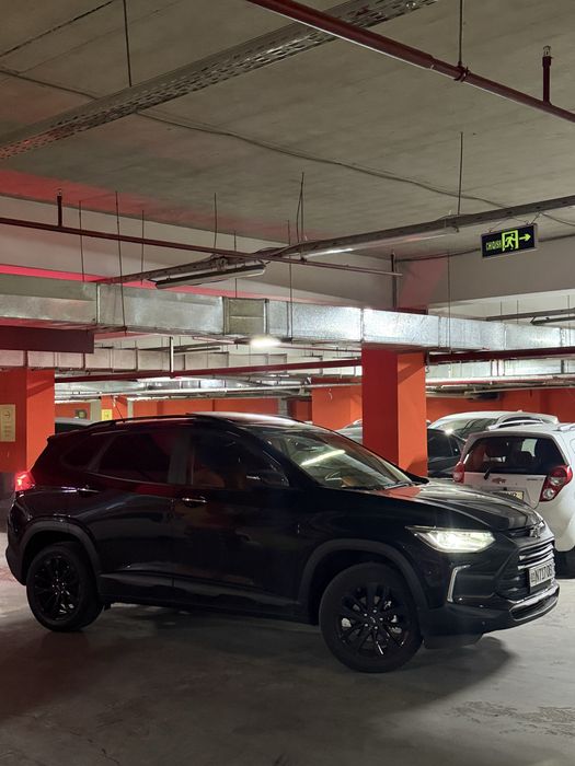 tracker 2 redline