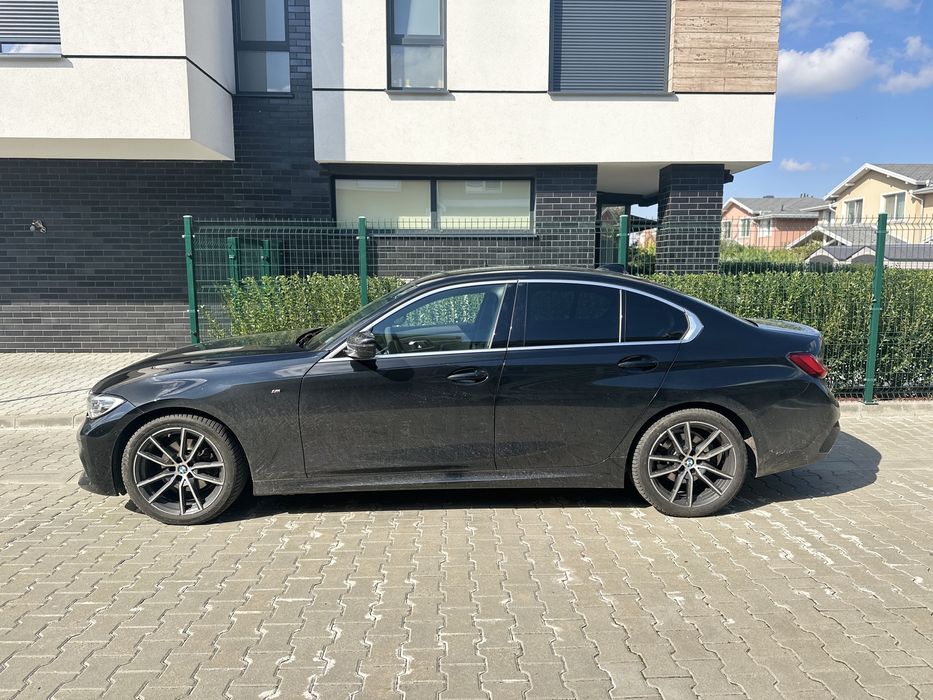 Продавам BMW 320d xDrive