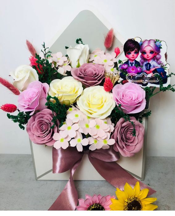 Cadouri.. aranjamente florale din sapun