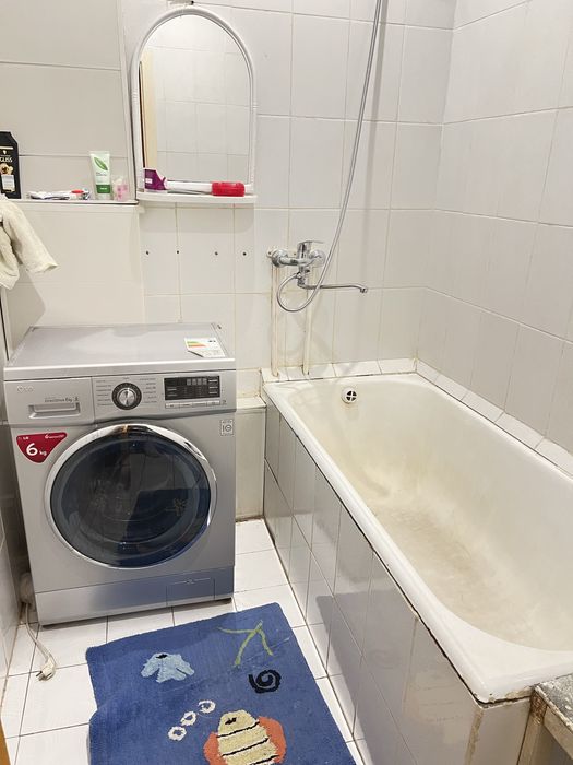 Beruniy metroda qizlar uchun bezzz makkler kvartiraa bor faqat srochna