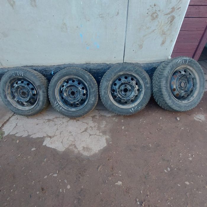 Продается шины с диском 80000