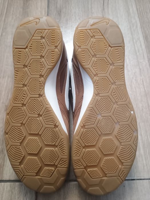 Продавам Маратонки Nike