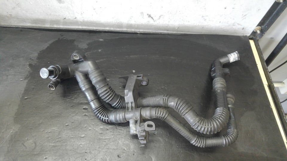 Tubulatura apa 1.6 hdi citroen c4 9647768980