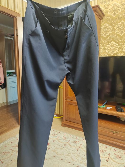 Продам брюки-слаксы