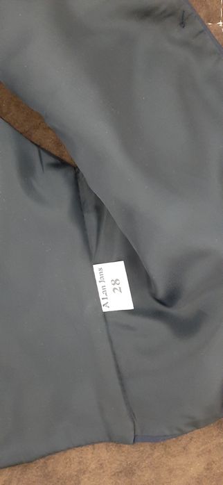 Продам кофту и желетку в школу