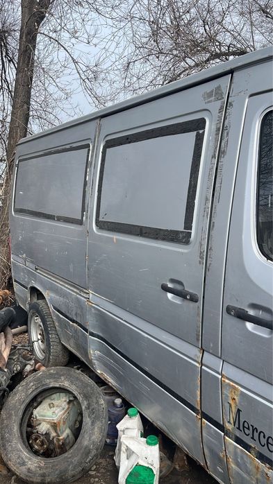 Mercedes Sprinter W903
