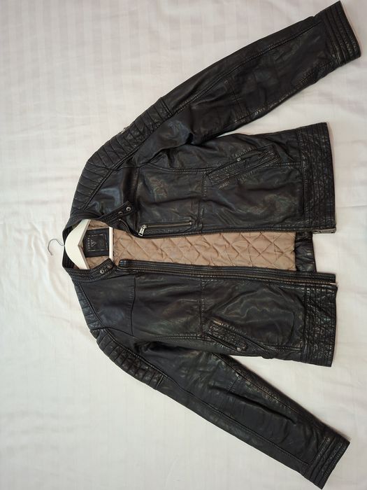 Geaca originala guess