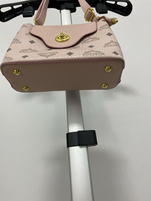 Сумка в хорошем состоянии