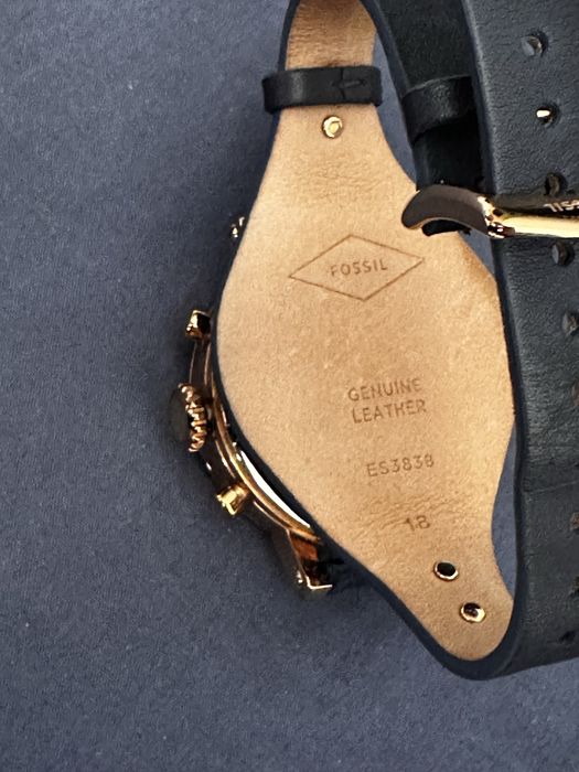 Часовник FOSSIL ES3838