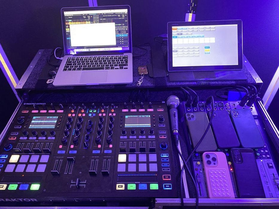 Preti special!!!Traktor S8+rack