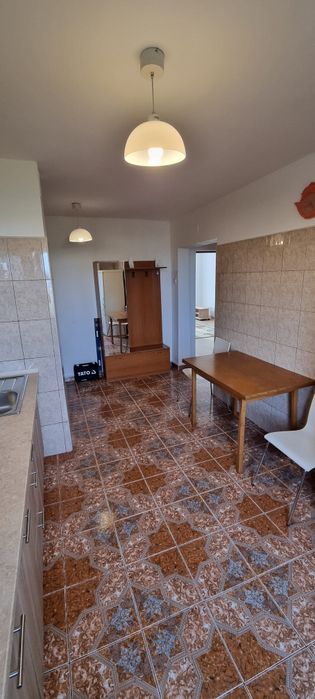 Inchiriez apartament cu 2 camere