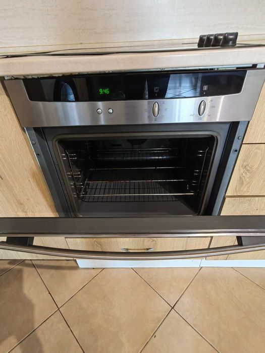 Модулна ъглова кухня