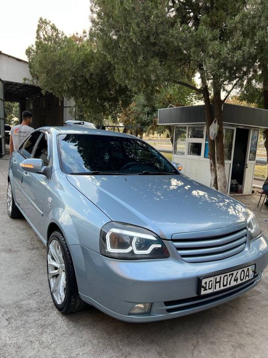 Lasetti 1.8 sotladi yli 2012 probegi 2400 yurgan