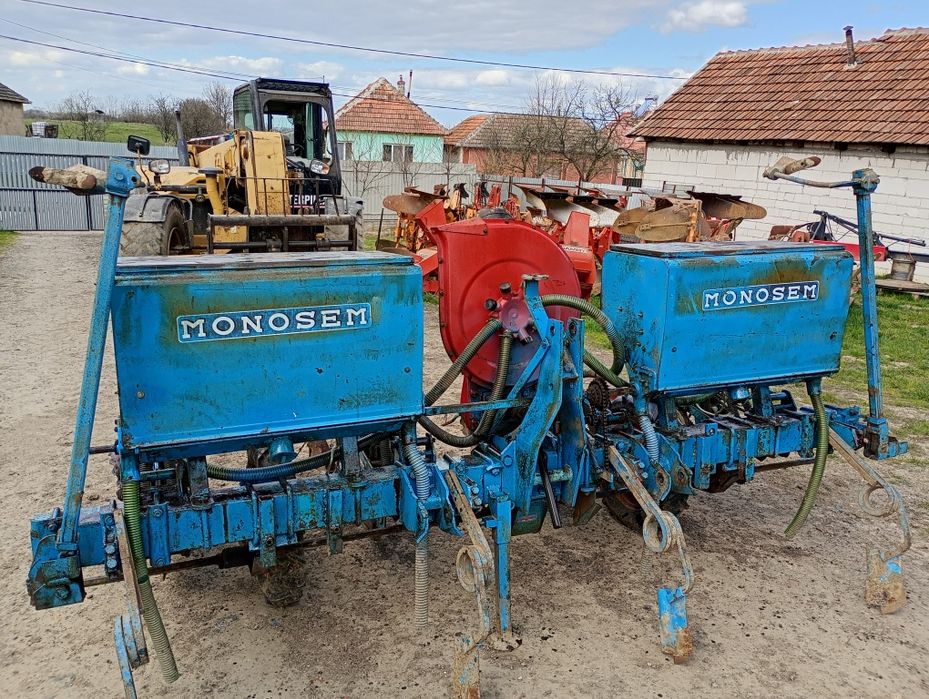 Semănătoare Porumb Monosem PNU fertilizare 4 rând