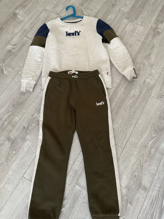 Костюм Levis оригинал р.137-142 см.