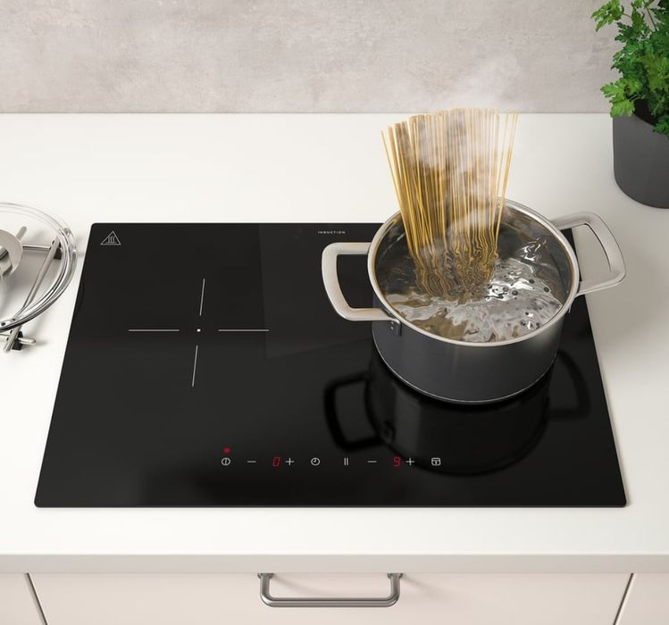 Plita inductie Ikea (Electrolux) functionala dar sticla ciobita