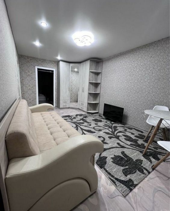 Продам 2 комнатную Айсберг