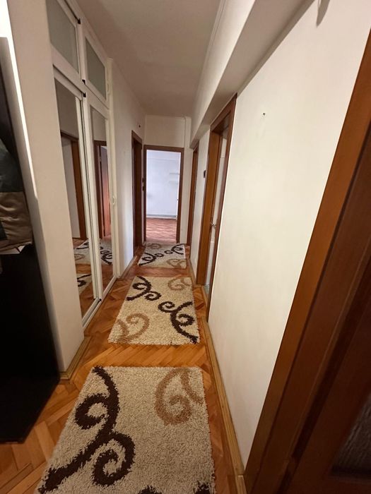 Apartament de închiriat