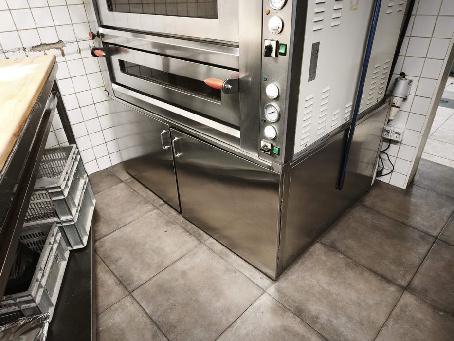 Фурна за печене на закуски, пици и хляб