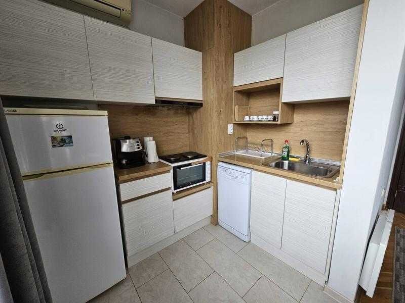 Дава се под наем Тристаен апартамент в Бургас, Лазур - 78 кв.м за 561 € - Снимка #8