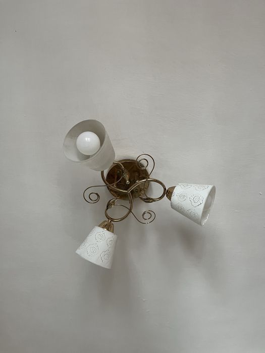 Продается люстра