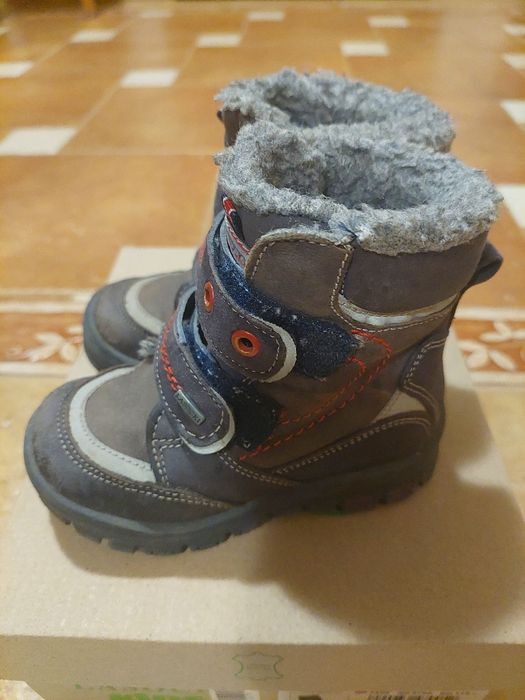 Ghetuțe îmblănite, mărimea 22, marca Lasocki