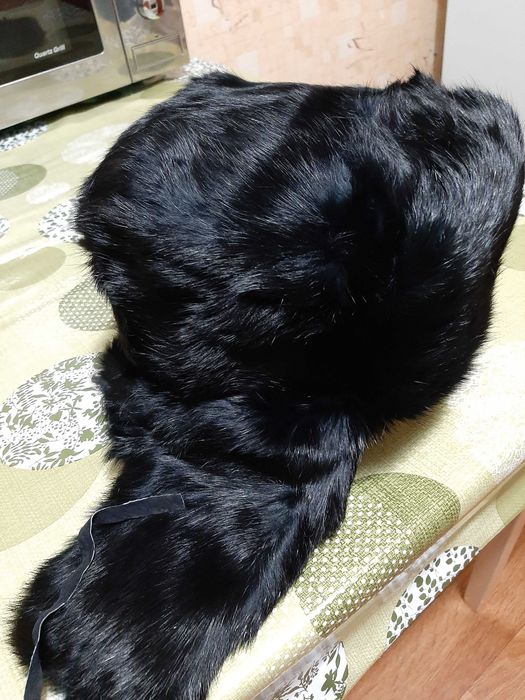 Шапка мужская черная кроличья.