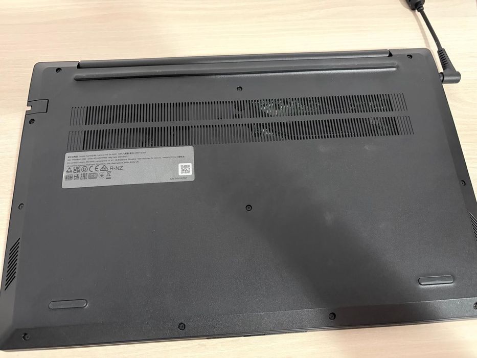 Laptop Lenovo V15 G4 AMN