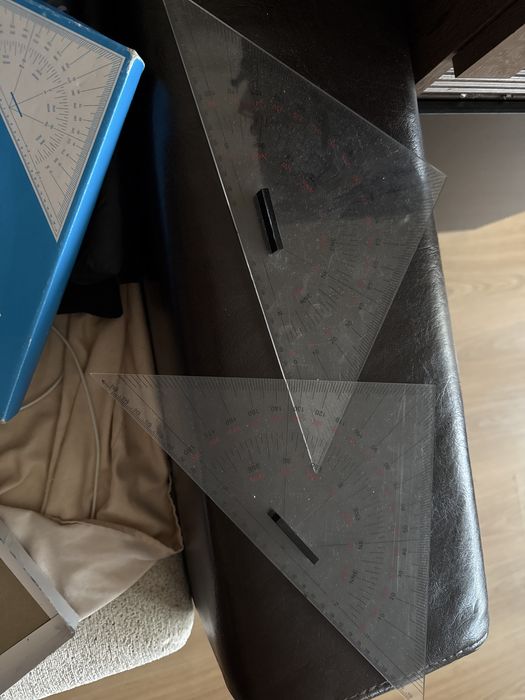 Учебници за ВВМУ Н.Й.Вапцаров, морски английски, GMDSS, алманаси.