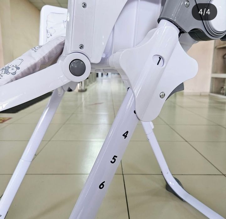 Детский столик б/у