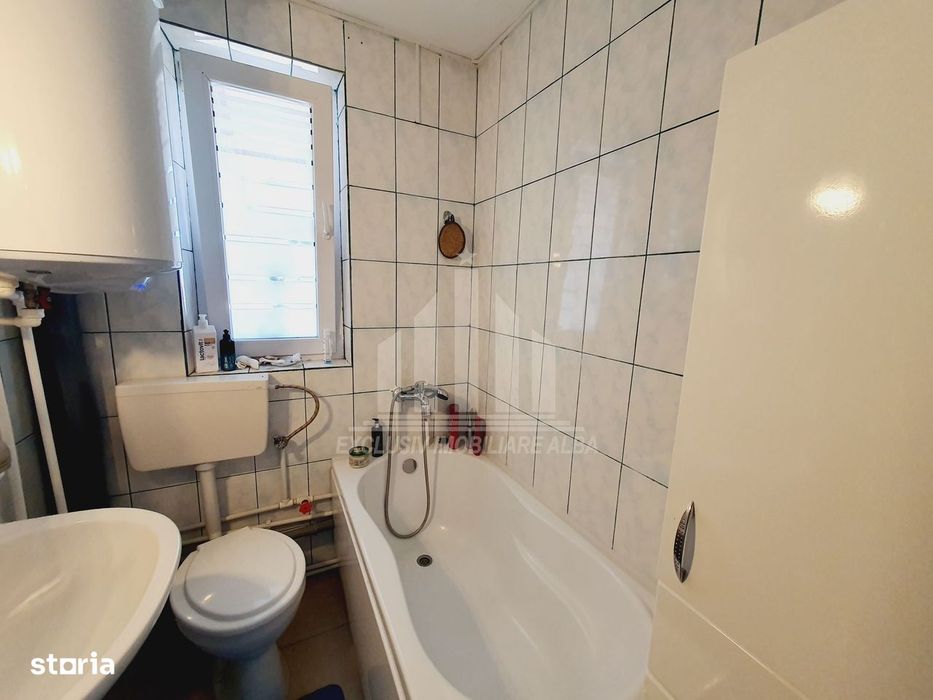 Apartament 3 camere decomandate | 80 mp | Loc parcare | Alba-Micesti