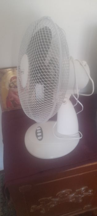Vând ventilator 3viteze